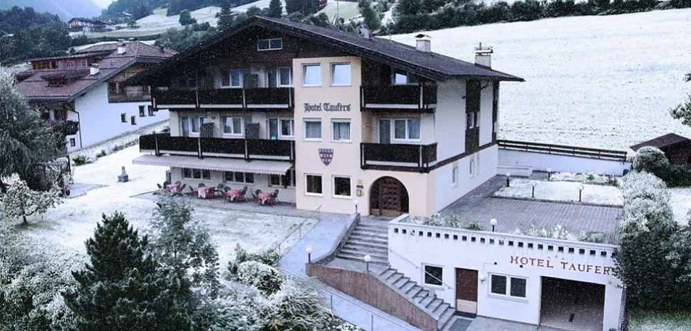 Hotel Taufers モリーニ・ディ・トゥーレス エクステリア 写真